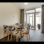 Bor Scheveningen Hotel 3*