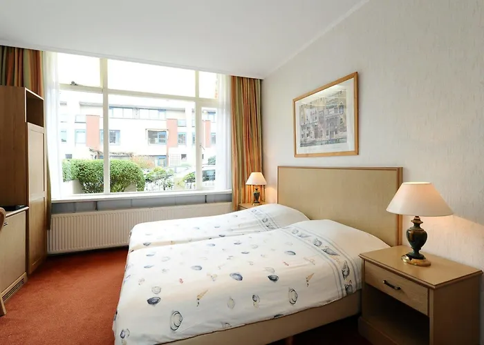 Bor Scheveningen Hotel 3*