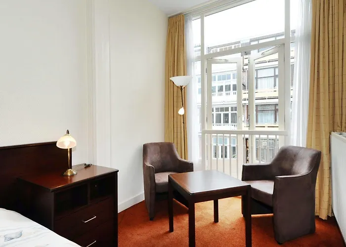 Bor Scheveningen Hotel 3*