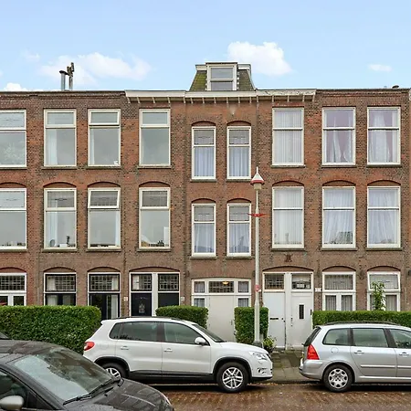 Отель Bor Scheveningen