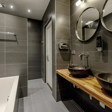 Hotel Bor Scheveningen 3*