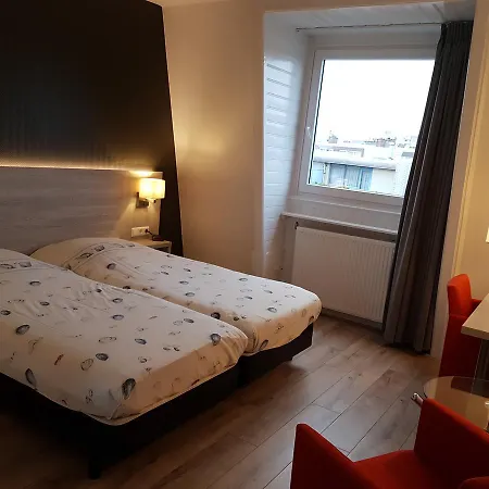 Bor Scheveningen Hotel 3*