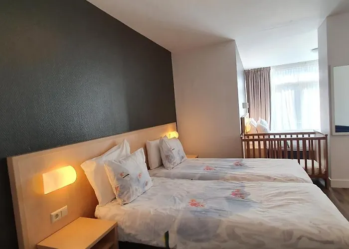 Bor Scheveningen Szálloda 3*