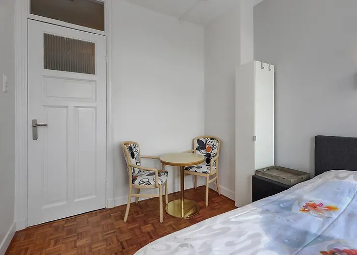 Bor Scheveningen Szálloda 3*