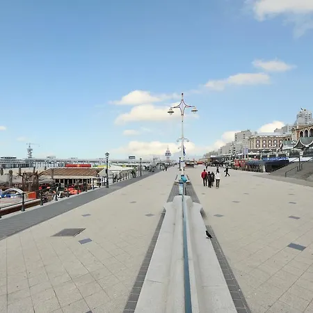 Отель Bor Scheveningen Гаага